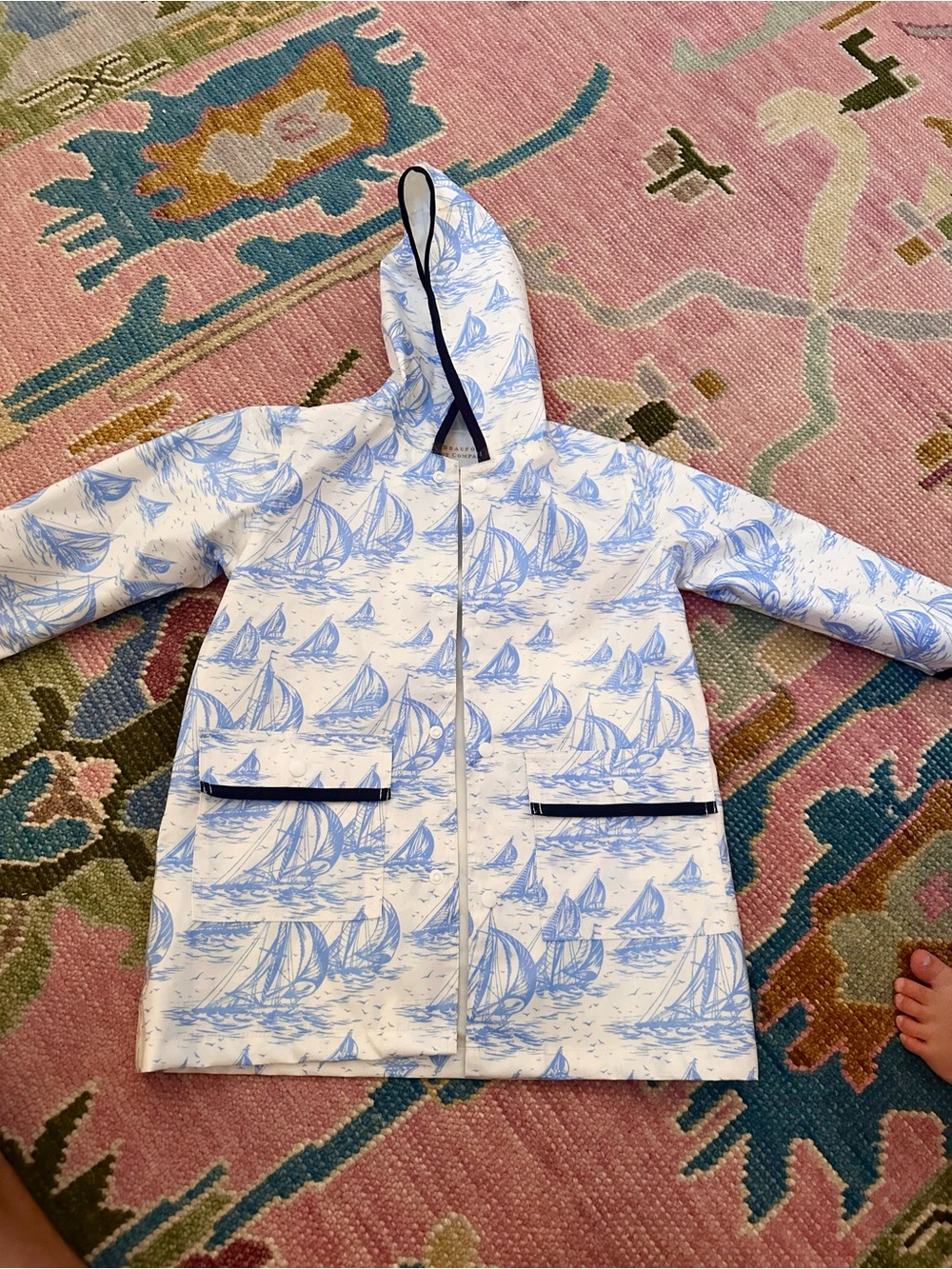 The Beaufort Bonnet Company White & Blue Sailboat Kids Raincoat